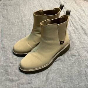 Teva Women's Midform Chelsea Boots Sesame Size 7.5